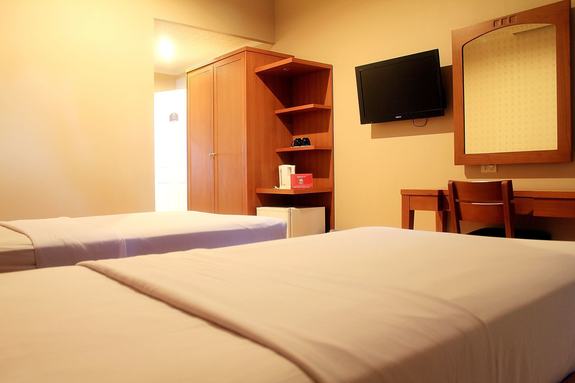 Zen Rooms Bukit Tunggul Bandung Dış mekan fotoğraf